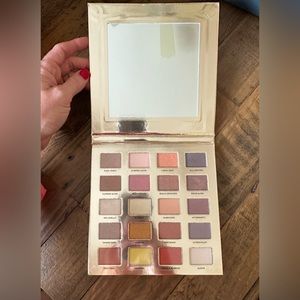 BRAND NEW Iconic London Eyeshadow Palette Sunset to Sunrise
